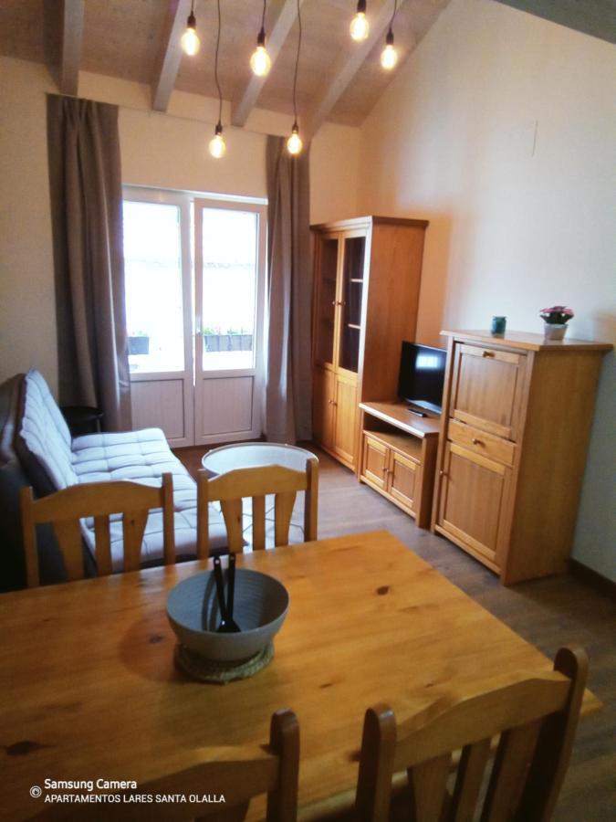 Apartamentos Lares Santa Olalla  Exteriör bild