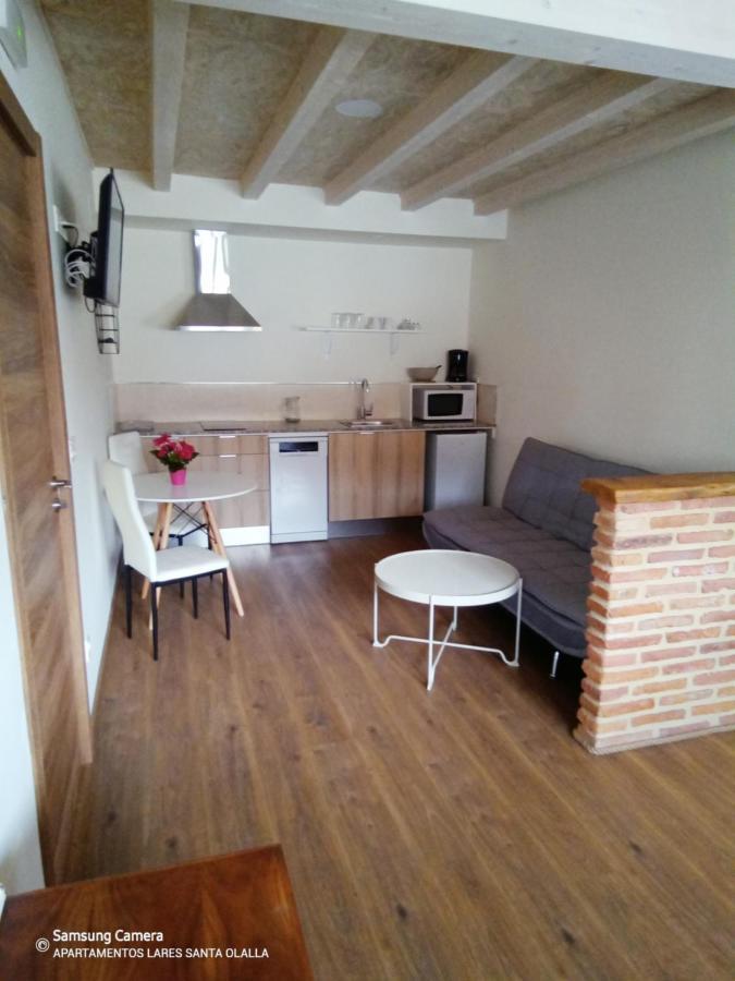 Apartamentos Lares Santa Olalla  Exteriör bild